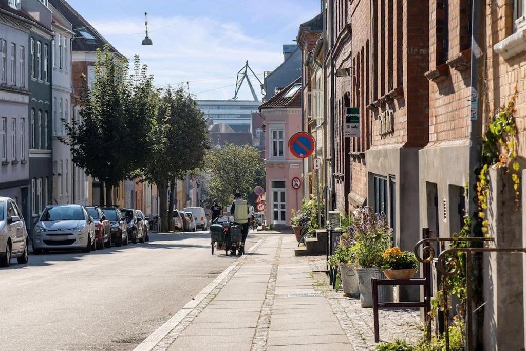 Quiet Room With A Lovely View Århus Exterior foto