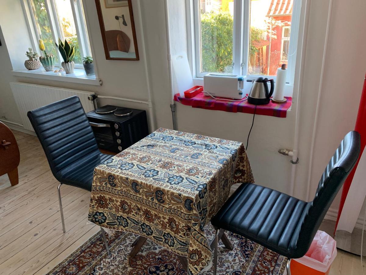 Quiet Room With A Lovely View Århus Exterior foto